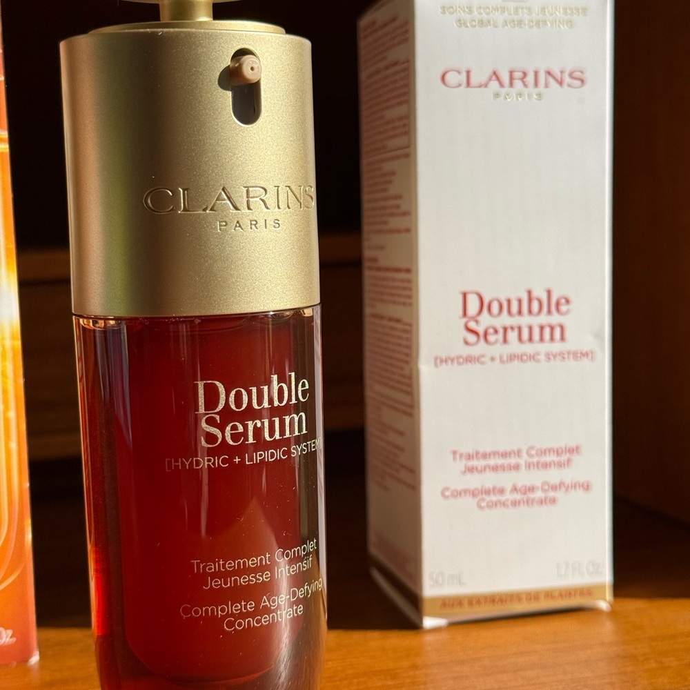 Clarins Double Serum Anti-Aging + Anti-Wrinkle Serum - Picture 5 of 6